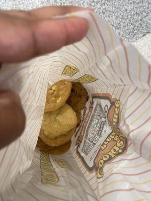 Cookie House & Pretzel