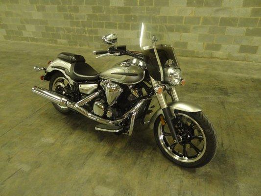 2012 Yamaha V Star 950 for sale (Super low mileage)