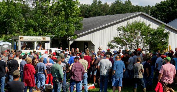 Vander Kolk Auction & Appraisal