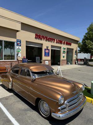 New and Beautifully Set Up Location