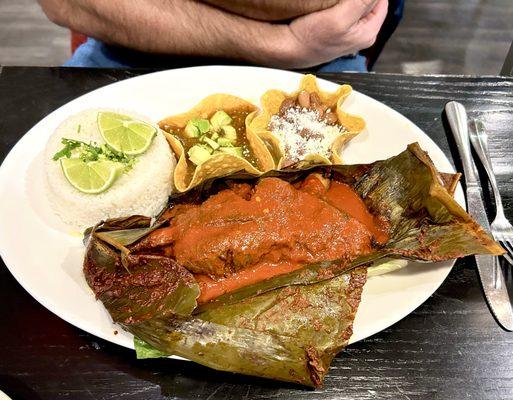 CHAMORRO PIBIL
Lamb shank marinated overnight in wine, wrapped in banana leaves, and baked to perfection.