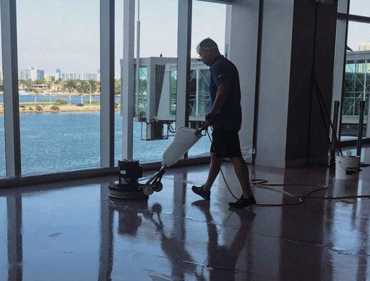 Five Diamond Cleaning