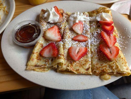 Strawberry Nutella crepes