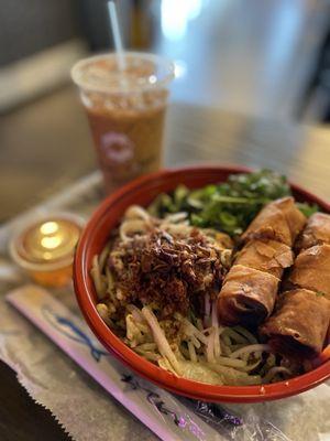 P5. Vermicelli Noodle Bowl with beef
