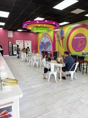 Michoacana Ice Cream Parlor