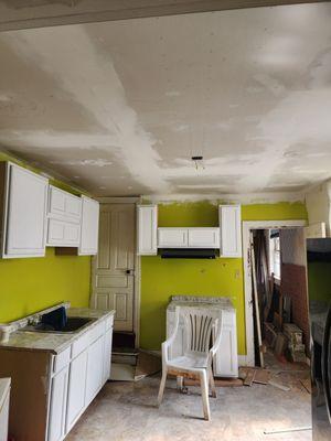 Nikos Handyman Services