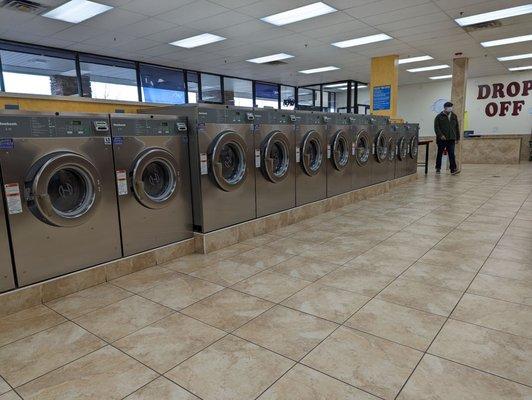 Laundry World