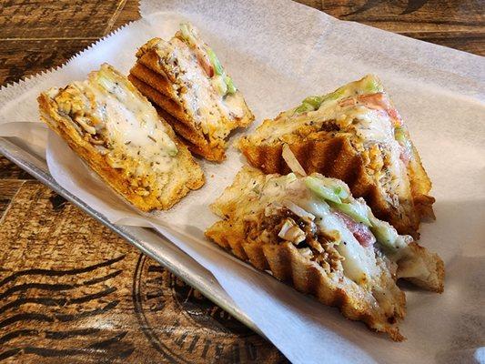 Crispy chicken sandwich