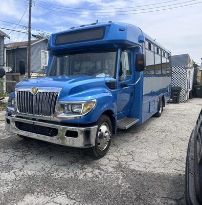 DaiquirisToGoOnBroadway Party Bus