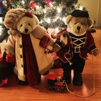 We homed these beautiful bears from Two Ladies on a Mission. I love them!
