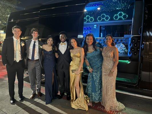 US First Class Limousine