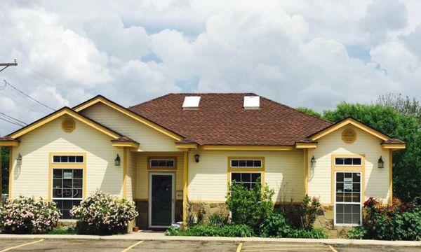 Yahaira Beauty Salon