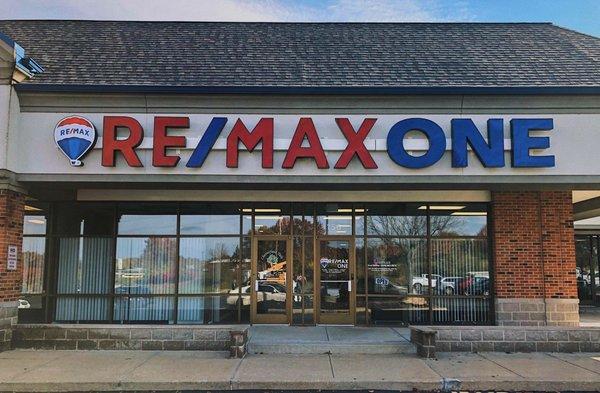 REMAX One