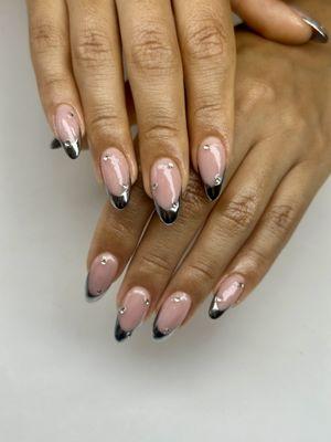 Chrome designs
Rosy Tips Nails & Spa
#acrylicnails #rosytipsnailsandspa #rosytipschulavista #ombrenails #hand-drawingart #chulavistanails