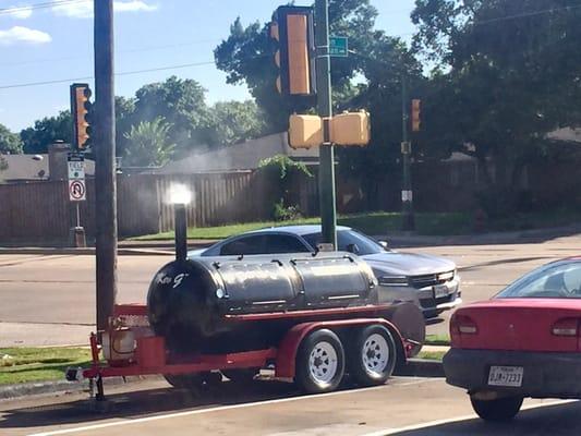 That's real smoke!!!! How many establishments do this?