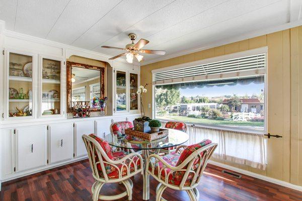 Armando & Sylvia Moreno - RE/MAX