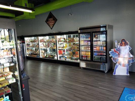 3 Monkeys Smoke & Vape shop