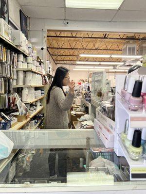 Nails Warehouse
