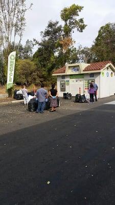 Come before they open on Saturdays, if not you'll be stuck there for at least an hour waiting. This is at 9:45am.