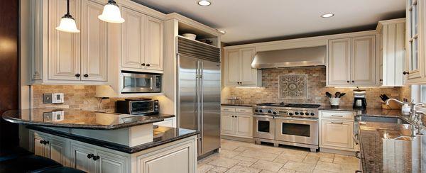 Custom Kitchen Cabinets in Miami } Se Habla Espanol
Call 305-440-9667