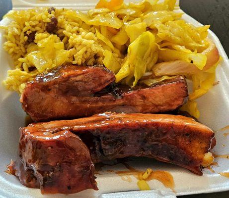 Great ribs but forgettable sides!