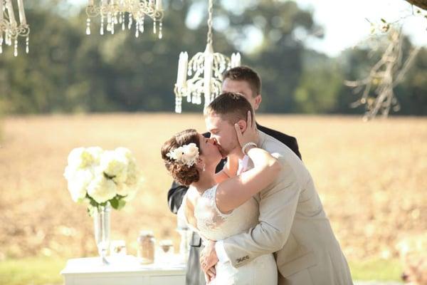 You may kiss your bride!