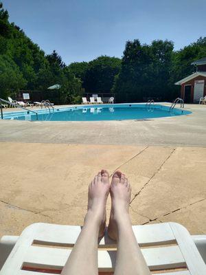 Colonial Crest Apartments