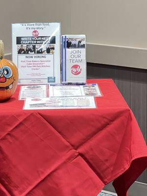 Proof of Truth the Maneger Mikey used defamation to a customer and a woman