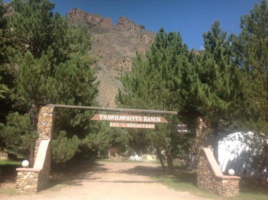 Tsawhawbitts Bed & Breakfast