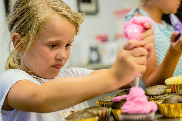 Kid's summer baking camp. Cupcake day!
