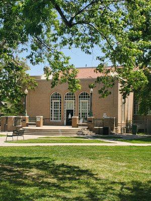 Woodbury Branch Library