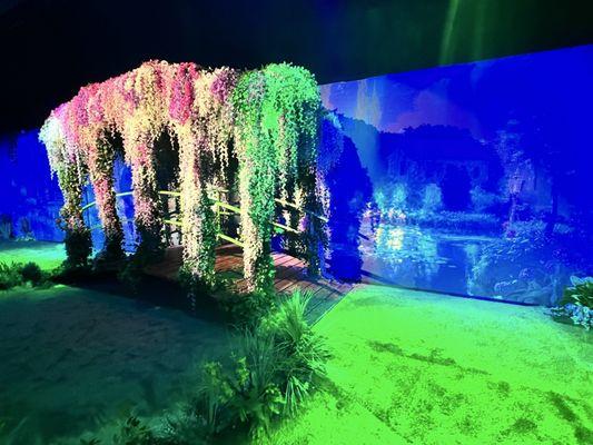 Exhibition Hub Art Center