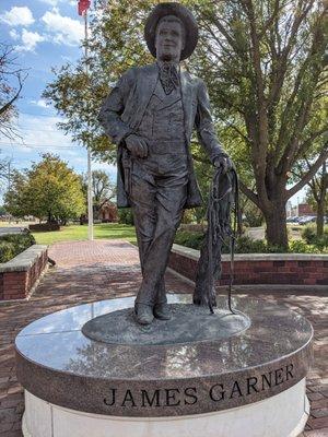 James Garner Statue, Norman OK