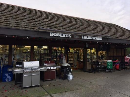 Roberts Hardware & Tack
