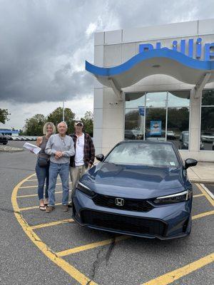 Please join us in welcoming the newest members of the Phillipsburg-Easton Honda family! Thank you for trusting Anthony Fancera and the Team.