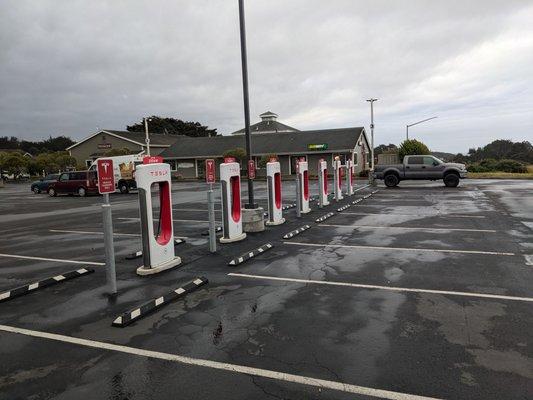 Tesla Supercharger, Fort Bragg, CA