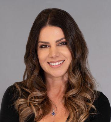 Noemi Cser -DOMO Real Estate