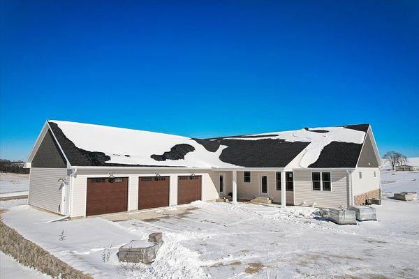 RE/MAX Property Shop - Roxane Schiller & Richard Nelson