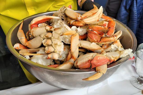 Dungeness crab leg clusters