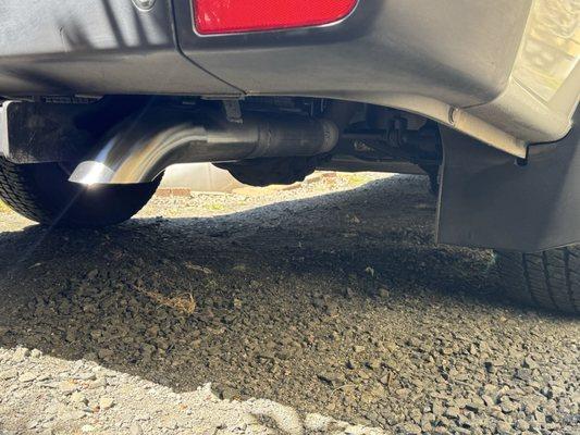 New exhaust pipe to replace the rusted part.