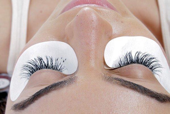 The Eyelash Extensions we use are made of the highest quality materials and with a regular touch-up can be made to last 4-6weeks