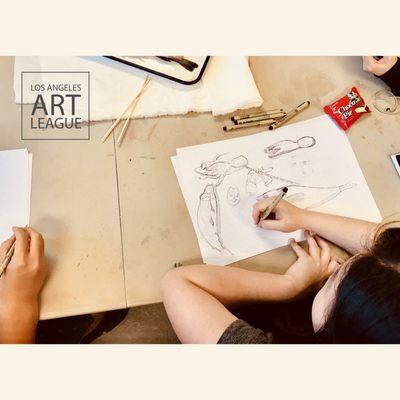 Student’s drawing sea life during the Visual Communication class. Improve your sketching skills today! Mondays from 3pm to 6pm! #sketching