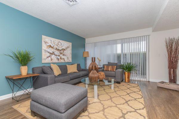 Loma Palisades Apartments