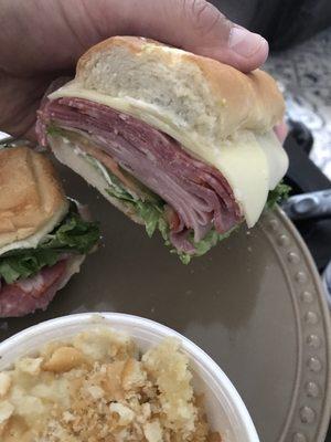 Hometown Deli & Bakery