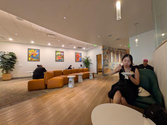 The Club MCO - Airside 4