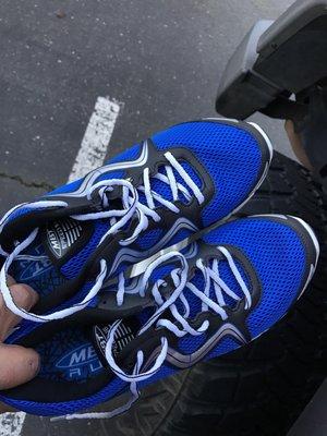 My new tennis shoes from Santa! I was real good this year! Really good!