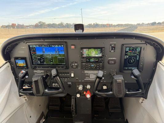 Garmin G3X with EIS, G5 backup Att indicator, GTN 650Xi, GNC 215, GFC 500 installed into a Cessna 172