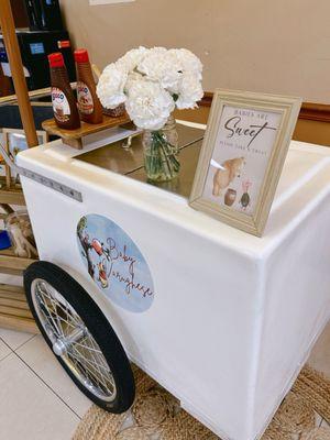 Ice cream dessert cart
