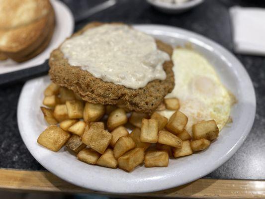 Country Mamas Chicken Fried Steak & Eggs