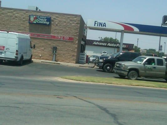 Skinnys 2150 North Treadaway Boulevard